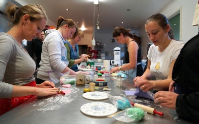 Cupcake-Classes-Hen-Party-Carlingford